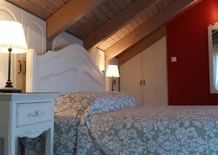 Margarita's Attic-the Loft Lodge